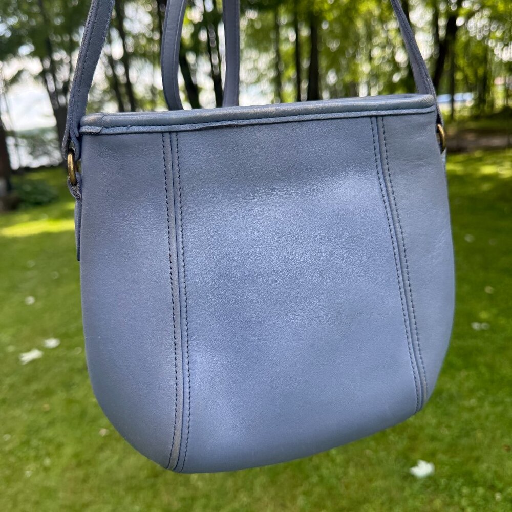 Vintage Coach Periwinkle Small Framed Pouch